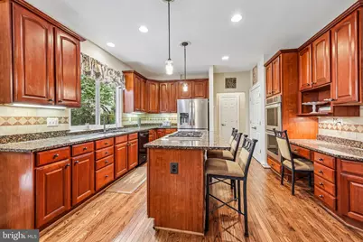 47404 Middle Bluff Place, Sterling, VA 20165 - Photo 34