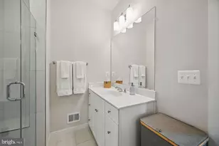 44623 Wolfhound Sq, Ashburn, VA 20147 - Photo 16