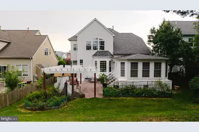 18278 Maple Spring Court, Leesburg, VA 20176 - Photo 2