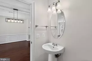 25450 Hopton House Terrace, Chantilly, VA 20152 - Photo 24