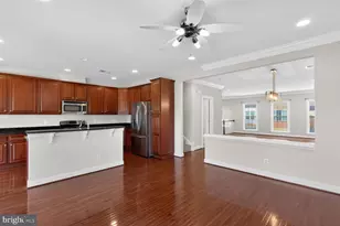 25450 Hopton House Terrace, Chantilly, VA 20152 - Photo 10