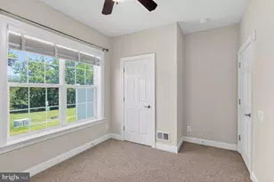 25450 Hopton House Terrace, Chantilly, VA 20152 - Photo 16