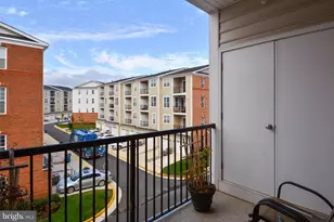 23487 Logans Ridge Terrace, Ashburn, VA 20148 - Photo 6