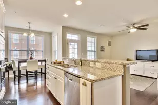 23487 Logans Ridge Terrace, Ashburn, VA 20148 - Photo 4
