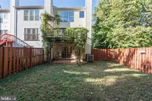 353 Barnfield Square NE, Leesburg, VA 20176 - Photo 22
