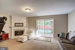 353 Barnfield Square NE, Leesburg, VA 20176 - Photo 4