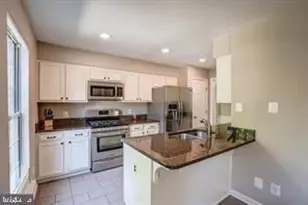 353 Barnfield Square NE, Leesburg, VA 20176 - Photo 10