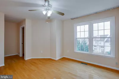 21707 Leatherleaf Circle, Sterling, VA 20164 - Photo 18