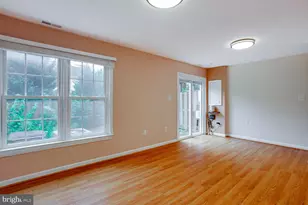 21707 Leatherleaf Cir, Sterling, VA 20164 - Photo 28
