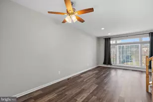 42633 Homefront Terrace, Chantilly, VA 20152 - Photo 20