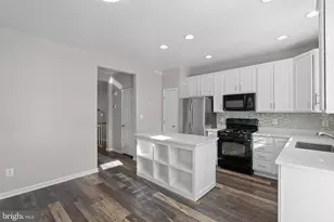 42633 Homefront Terrace, Chantilly, VA 20152 - Photo 32