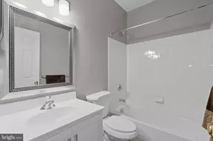 42633 Homefront Terrace, Chantilly, VA 20152 - Photo 18