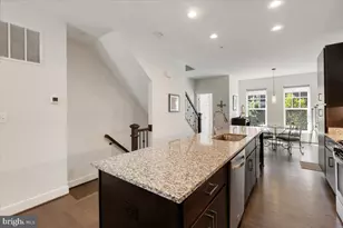 254 Bluemont Branch Terrace SE, Leesburg, VA 20175 - Photo 32