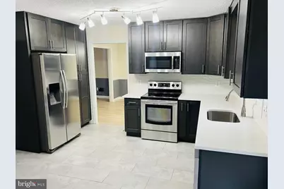 110 Oak View Drive SE, Leesburg, VA 20175 - Photo 2