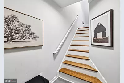 26084 Lands End Drive, Chantilly, VA 20152 - Photo 2