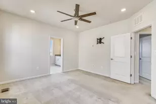 23266 Southdown Manor Terrace, Ashburn, VA 20148 - Photo 34