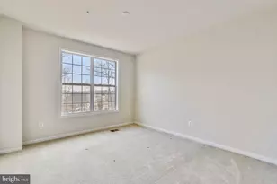 23266 Southdown Manor Terrace, Ashburn, VA 20148 - Photo 24