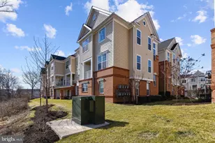 23266 Southdown Manor Terrace, Ashburn, VA 20148 - Photo 20