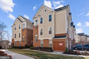 23266 Southdown Manor Terrace, Ashburn, VA 20148 - Photo 18