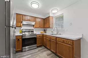 35 Bickel Ct, Sterling, VA 20165 - Photo 14