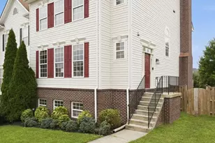 601 Burberry Terrace SE, Leesburg, VA 20175 - Photo 4