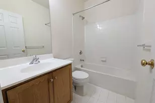 25015 Riding Center Dr, Chantilly, VA 20152 - Photo 8