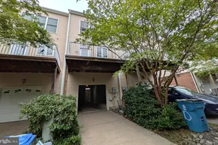25015 Riding Center Dr, Chantilly, VA 20152 - Photo 40