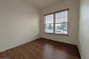 25015 Riding Center Dr, Chantilly, VA 20152 - Photo 6