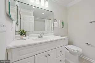 2 Beecher Pl, Sterling, VA 20164 - Photo 24