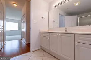 19355 Cypress Ridge Terrace, Leesburg, VA 20176 - Photo 34