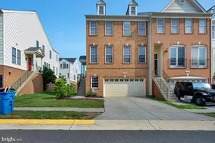42704 Sandman Terrace, Chantilly, VA 20152 - Photo 2