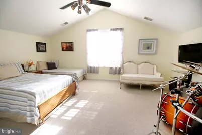 18400 Lanier Island Square, Leesburg, VA 20176 - Photo 28