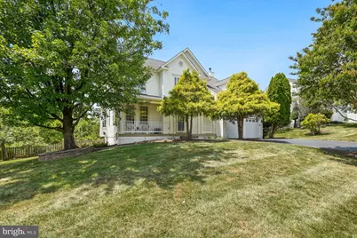 801 Santmyer Drive SE, Leesburg, VA 20175 - Photo 2