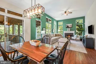801 Santmyer Dr SE, Leesburg, VA 20175 - Photo 18