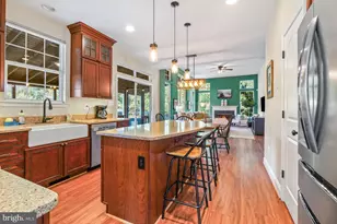 801 Santmyer Dr SE, Leesburg, VA 20175 - Photo 12