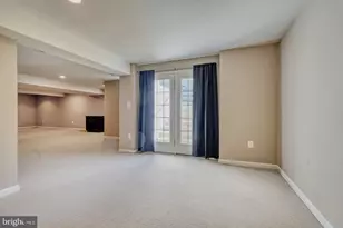42245 Sweet Ct, Chantilly, VA 20152 - Photo 40
