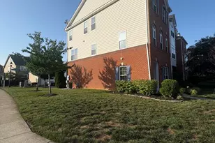 23089 Weybridge Square, Broadlands, VA 20148 - Photo 2
