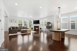 42522 Stratford Landing Dr, Brambleton, VA 20148 - Photo 6