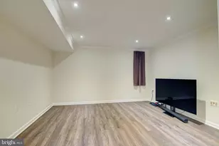 751 Bonnie Ridge Dr NE, Leesburg, VA 20176 - Photo 32