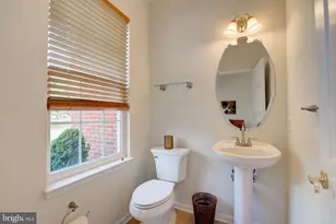 751 Bonnie Ridge Dr NE, Leesburg, VA 20176 - Photo 16