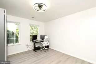 22908 Regent Terrace, Sterling, VA 20166 - Photo 14
