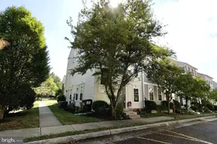 22908 Regent Terrace, Sterling, VA 20166 - Photo 2