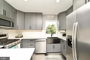 22908 Regent Terrace, Sterling, VA 20166 - Photo 20