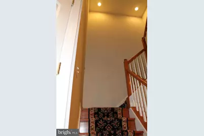 24907 Earlsford Drive, Chantilly, VA 20152 - Photo 20
