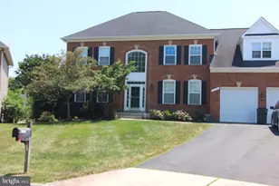 25783 Fenian Ct, Chantilly, VA 20152 - Photo 2