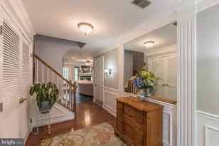 43125 Holtby Square, Chantilly, VA 20152 - Photo 2