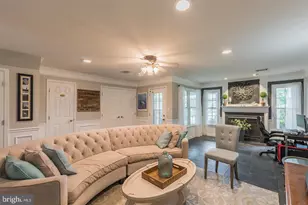 43125 Holtby Square, Chantilly, VA 20152 - Photo 4