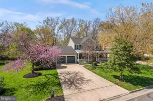 26 Lipscomb Ct, Sterling, VA 20165 - Photo 2