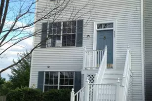 557 Radford Terrace NE, Leesburg, VA 20176 - Photo 2