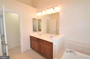 25140 Boomerang Terrace, Aldie, VA 20105 - Photo 32